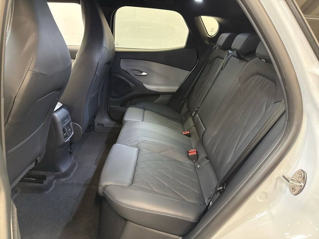 Ford Capri 2026 Frozen White