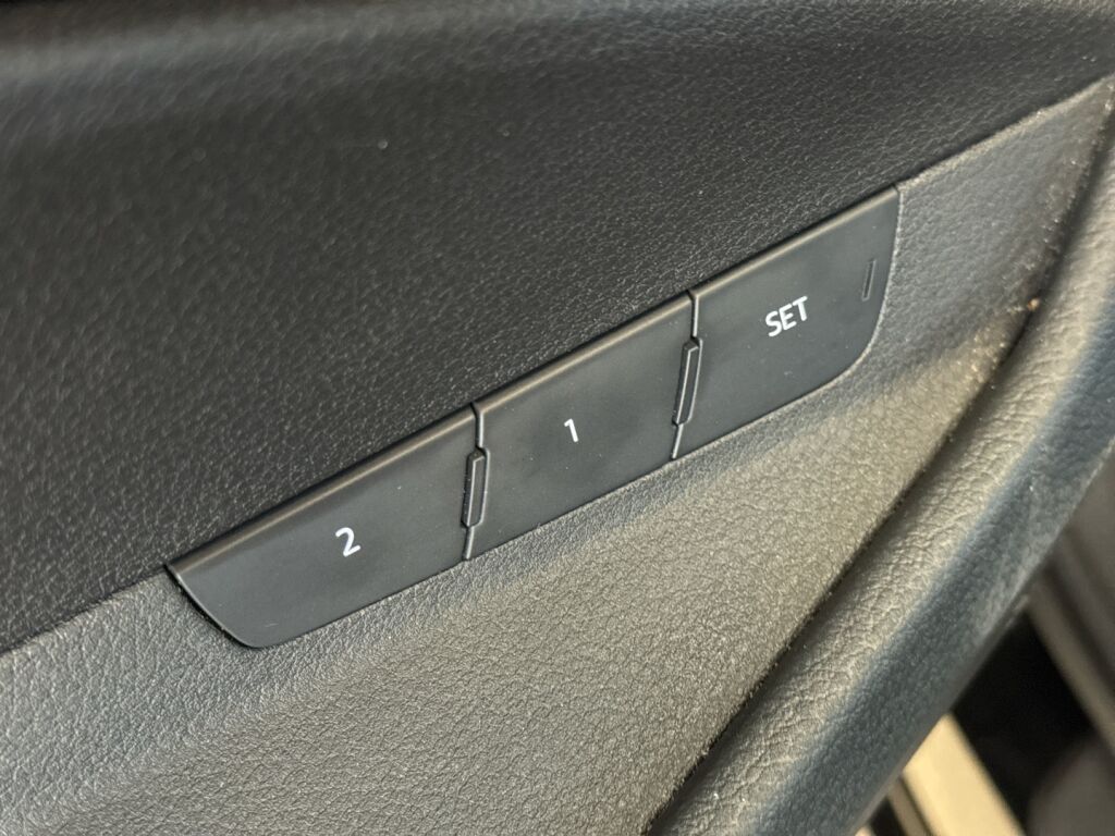 Audi e-tron 2020 Sininen