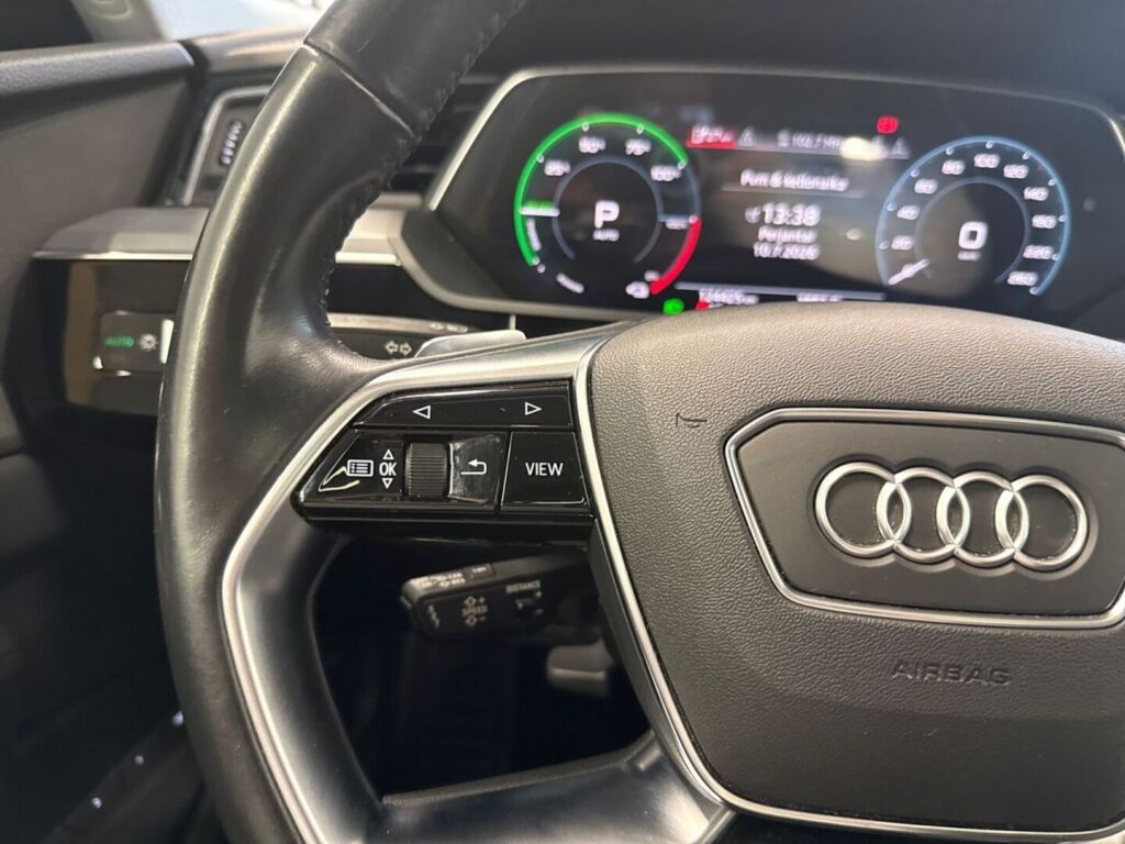 Audi e-tron 2020 Sininen
