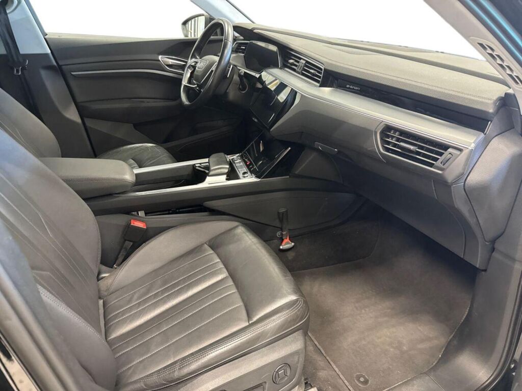 Audi e-tron 2020 Sininen
