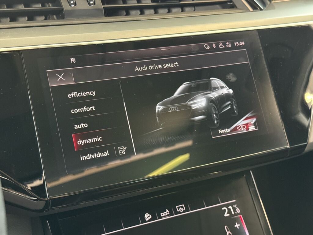 Audi e-tron 2020 Sininen