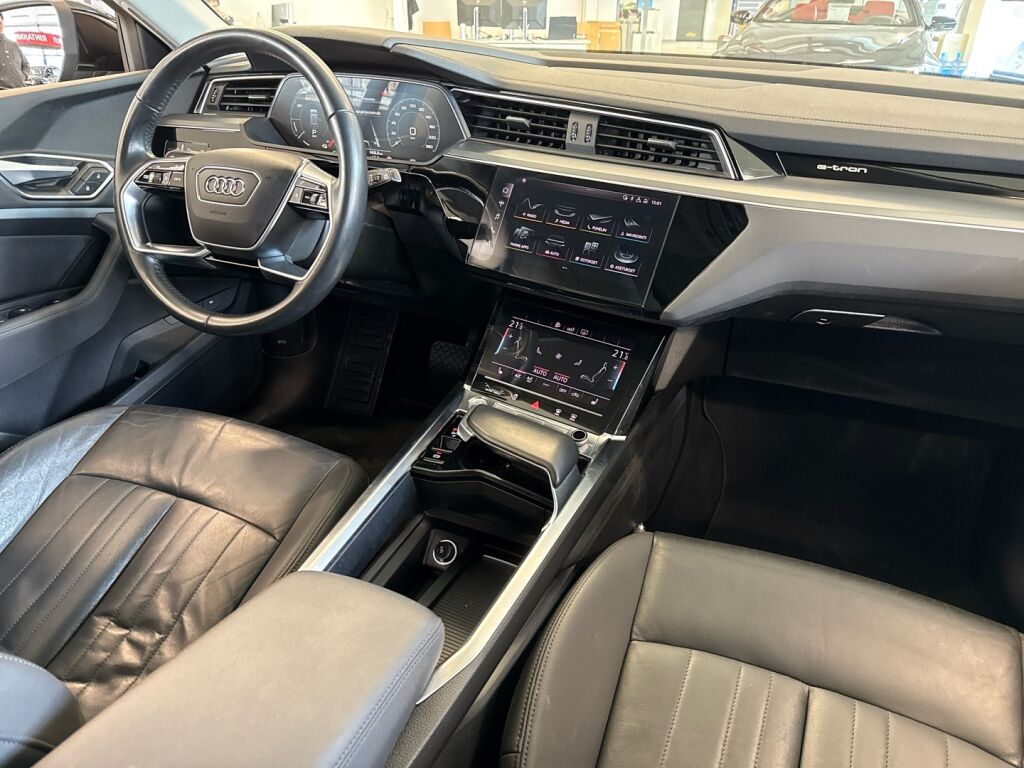 Audi e-tron 2020 Sininen