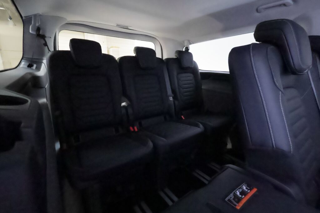 Ford Tourneo Custom 2025 Punainen