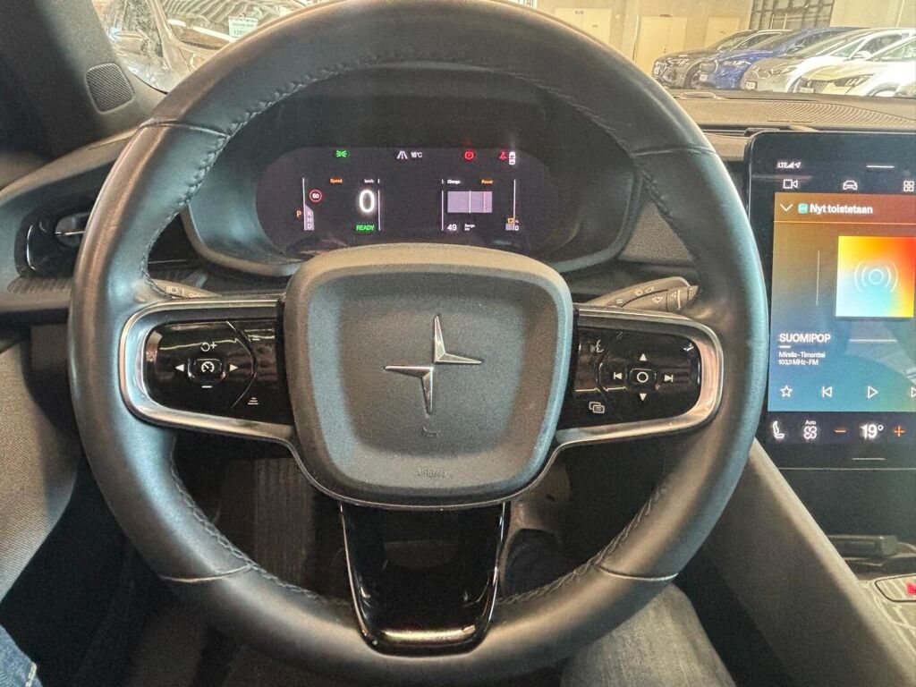 Polestar 2 2021 Musta