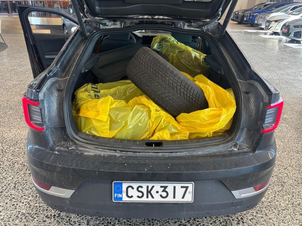Polestar 2 2021 Musta