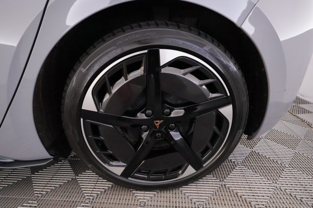 Cupra Born 2022 Harmaa