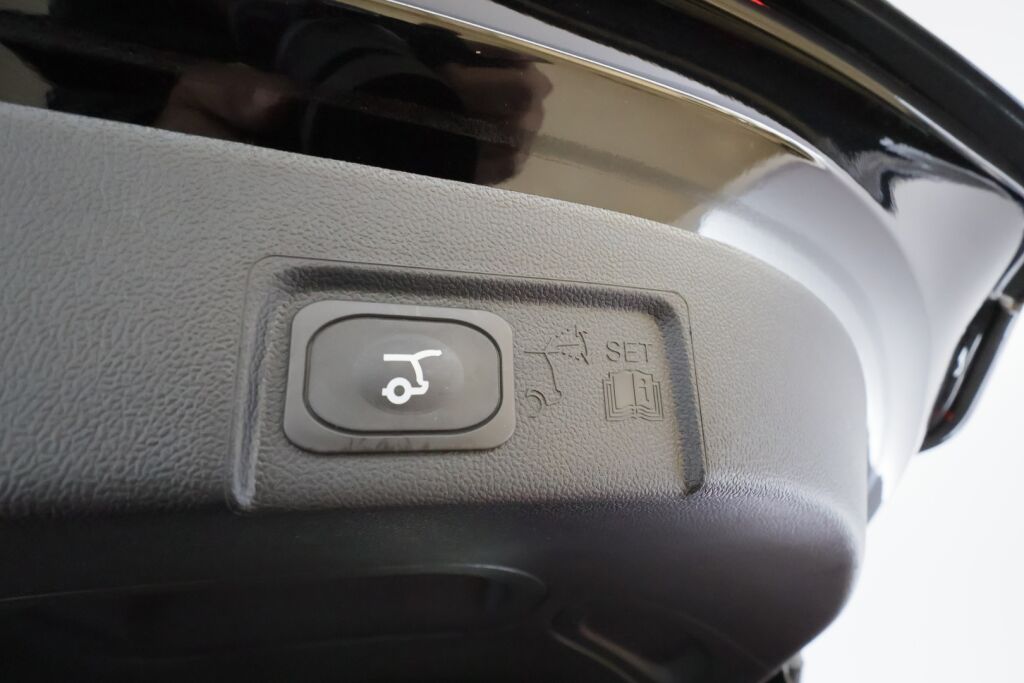 Ford Puma Gen-E 2025 Agate Black