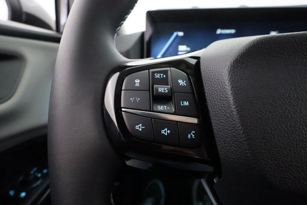 Ford Puma Gen-E 2025 Agate Black