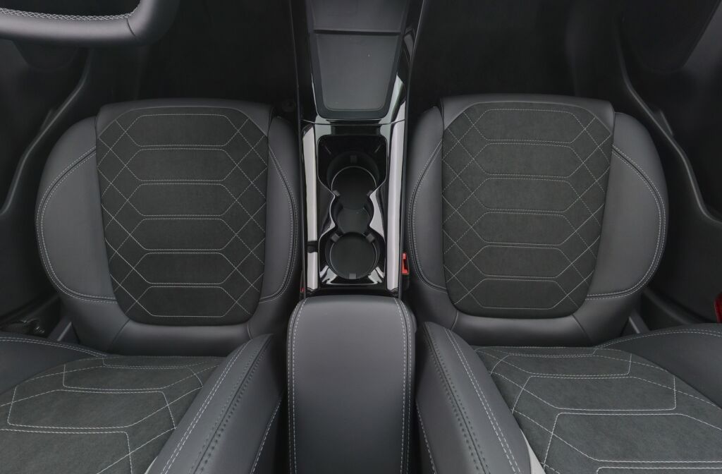 Ford Puma Gen-E 2025 Agate Black