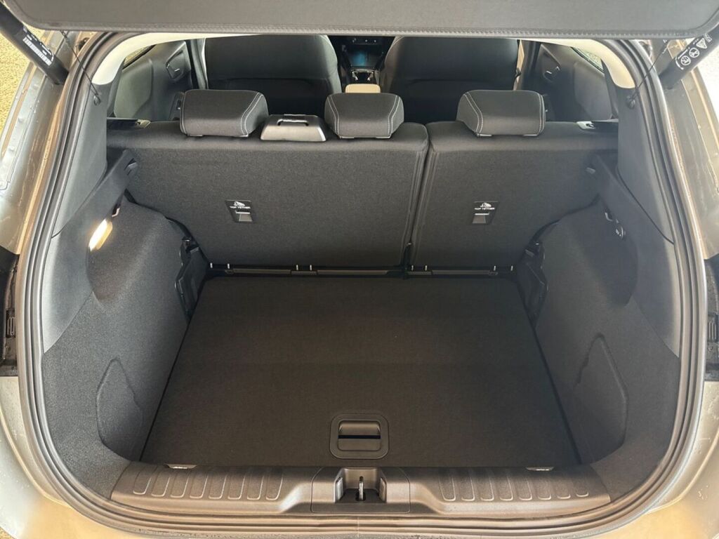 Ford Puma Gen-E 2025 Solar Silver