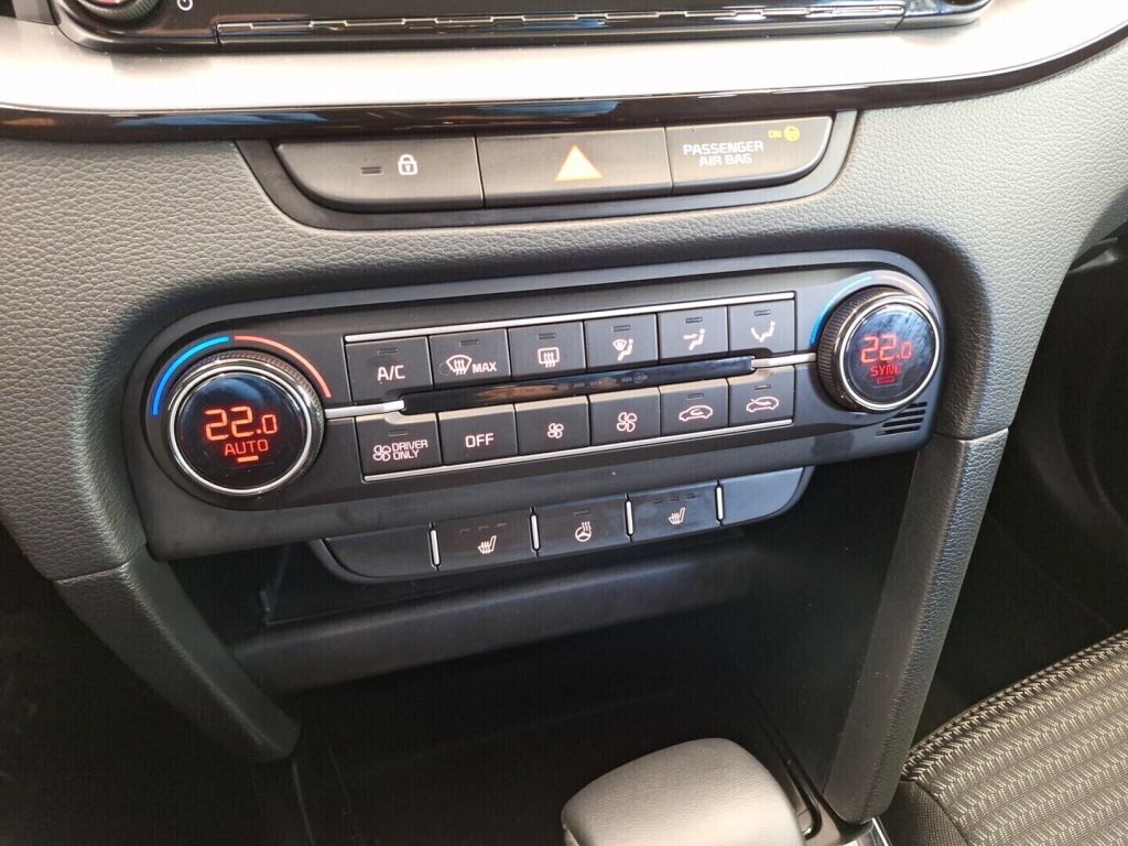 Kia Ceed 2024 Valkoinen