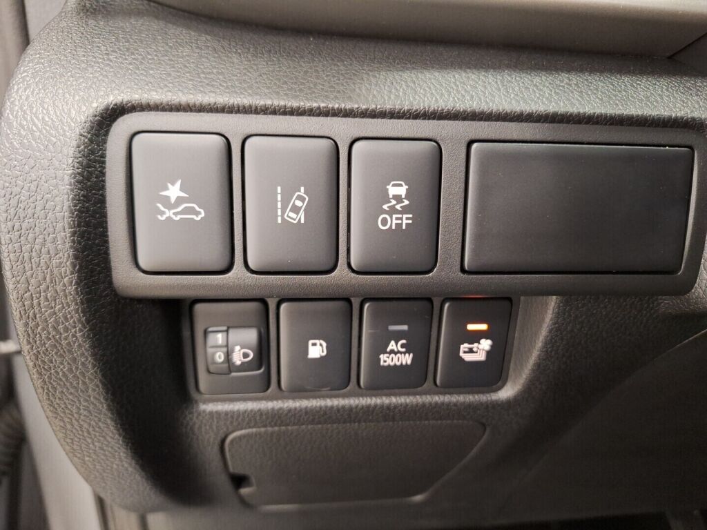 Mitsubishi Eclipse Cross 2024 Harmaa