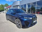 BMW iX 2022 Sininen
