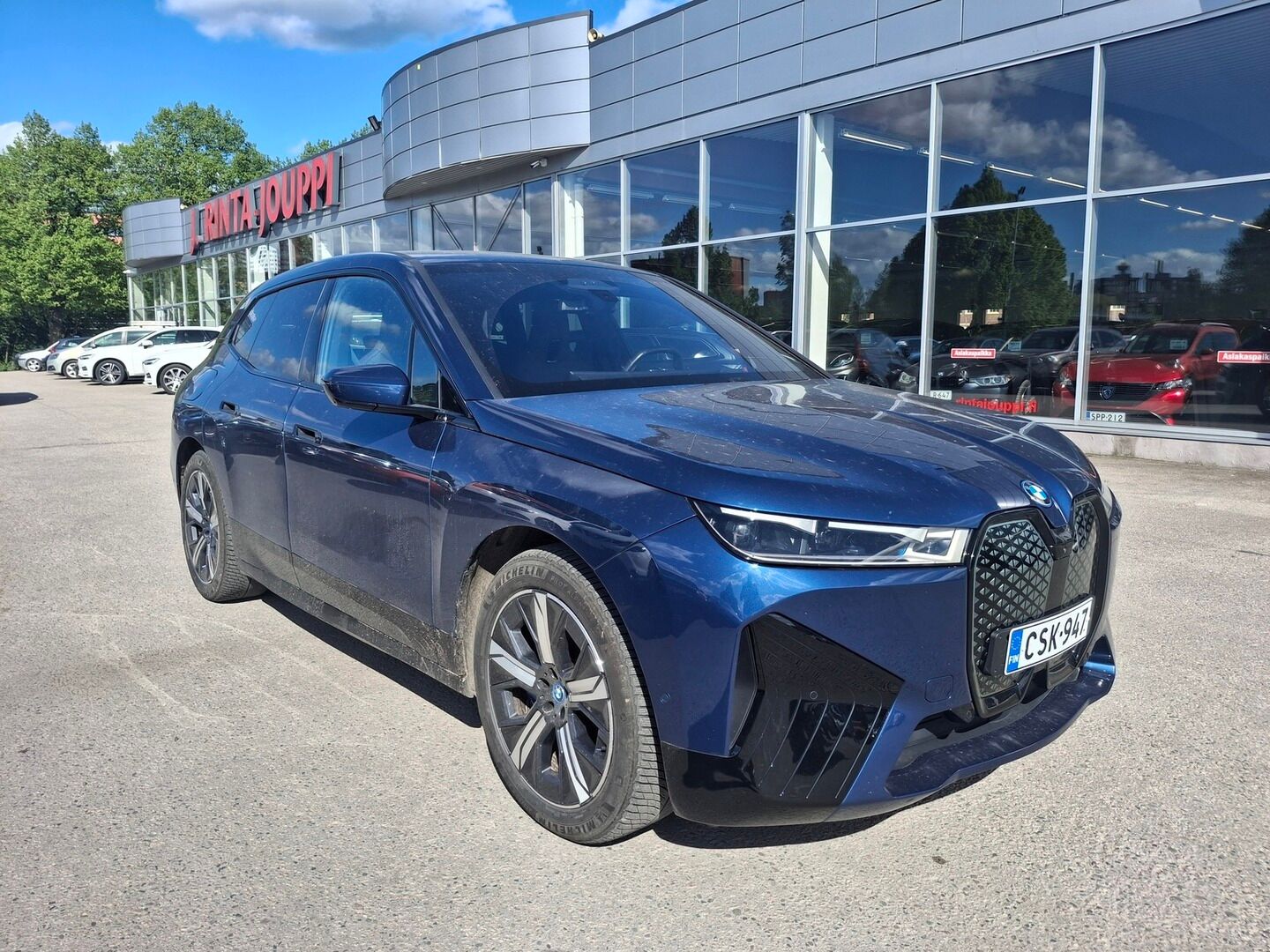 BMW iX