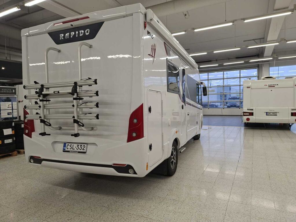 Rapido 854F 2025 Valkoinen