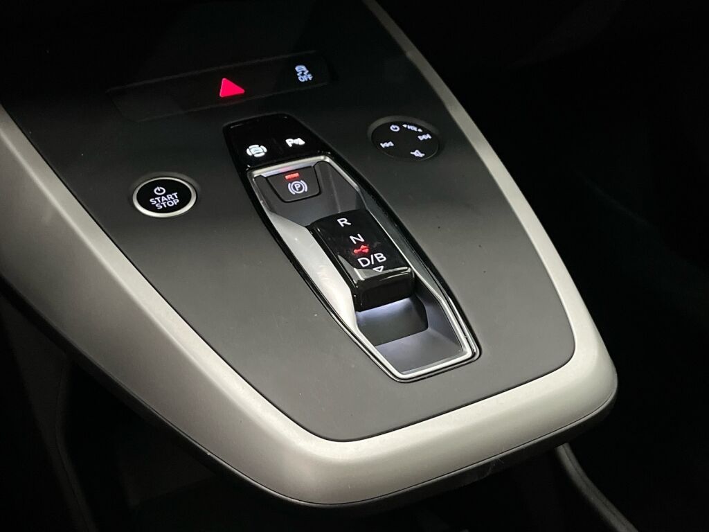 Audi Q4 e-tron 2023 Valkoinen