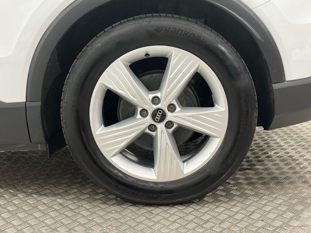 Audi Q4 e-tron 2023 Valkoinen