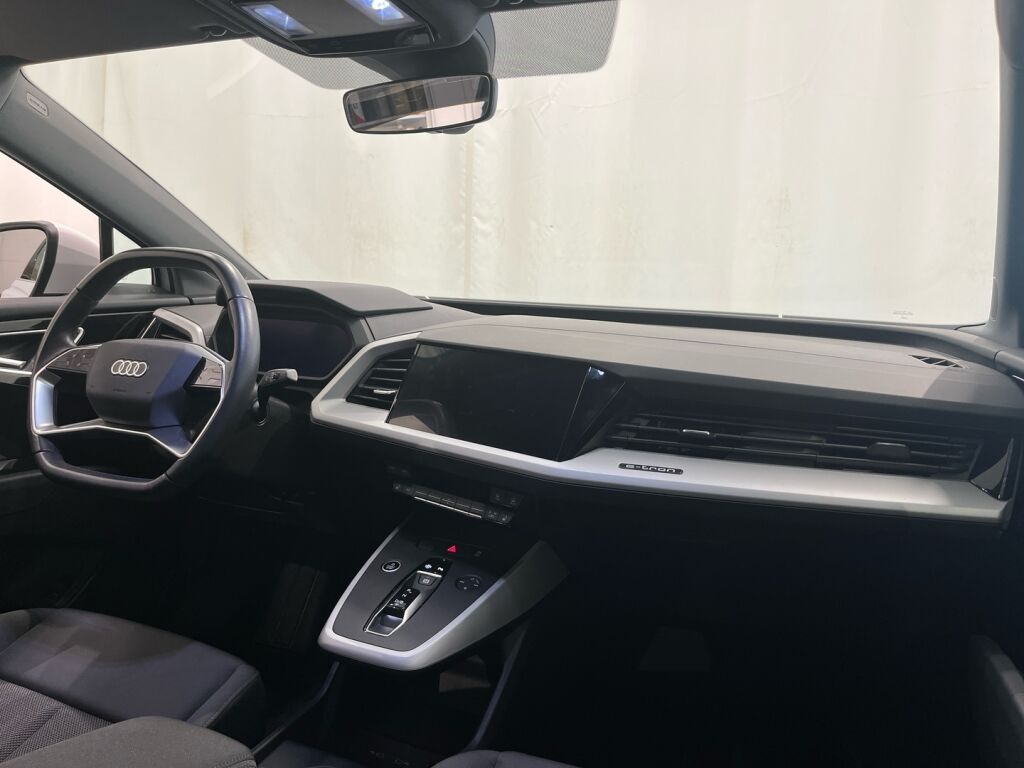 Audi Q4 e-tron 2023 Valkoinen