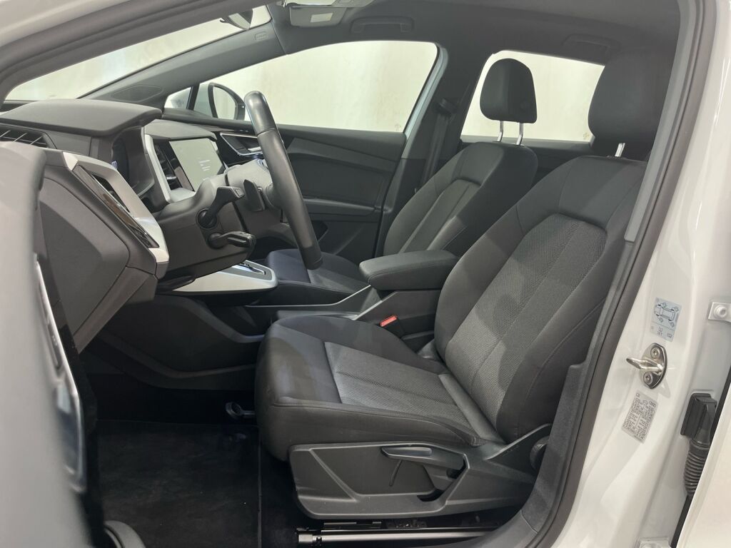 Audi Q4 e-tron 2023 Valkoinen