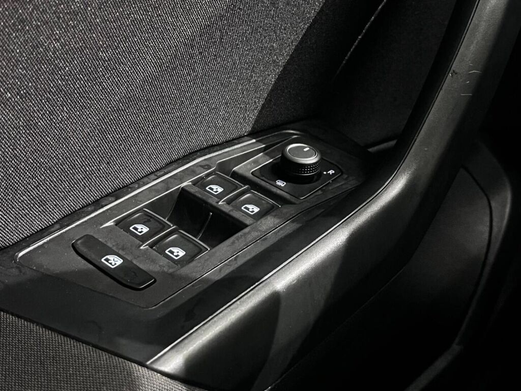 Volkswagen T-Roc 2022 Valkoinen