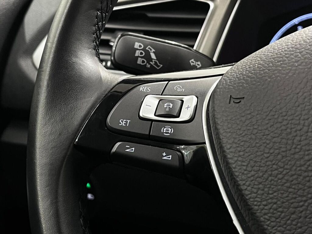 Volkswagen T-Roc 2022 Valkoinen