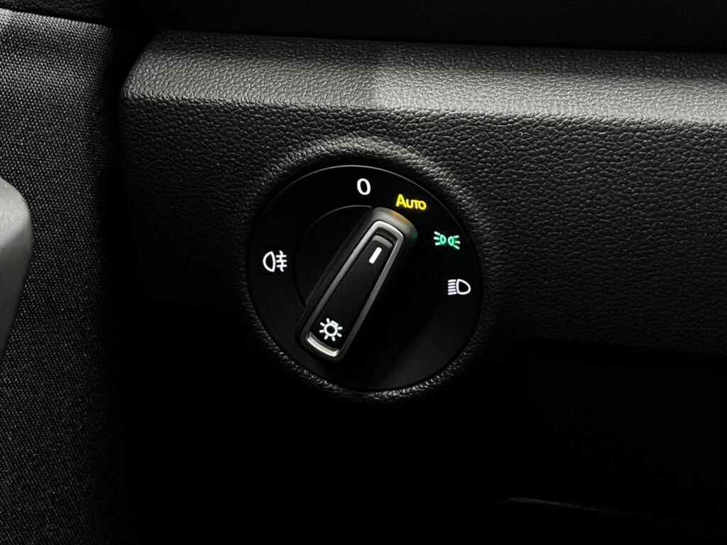 Volkswagen T-Roc 2022 Valkoinen