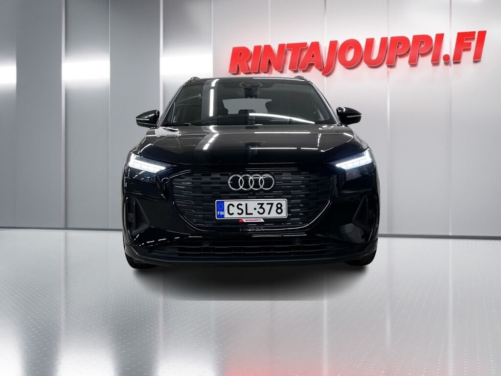 Audi Q4 e-tron 2022 Musta