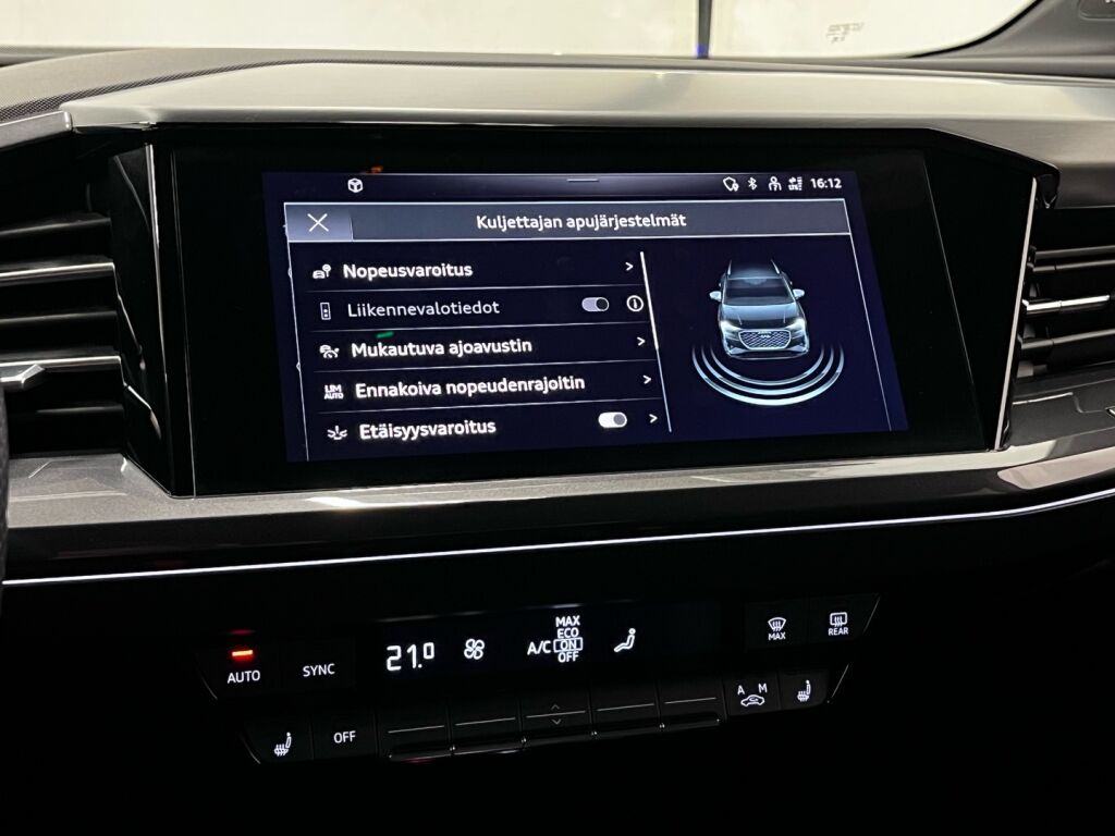 Audi Q4 e-tron 2022 Musta