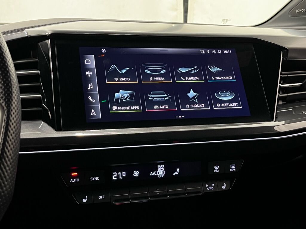 Audi Q4 e-tron 2022 Musta