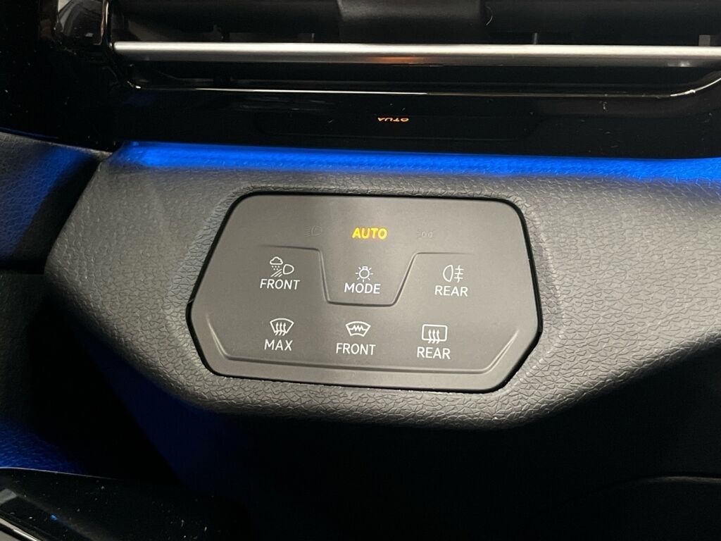 Volkswagen ID.4 2024 Valkoinen