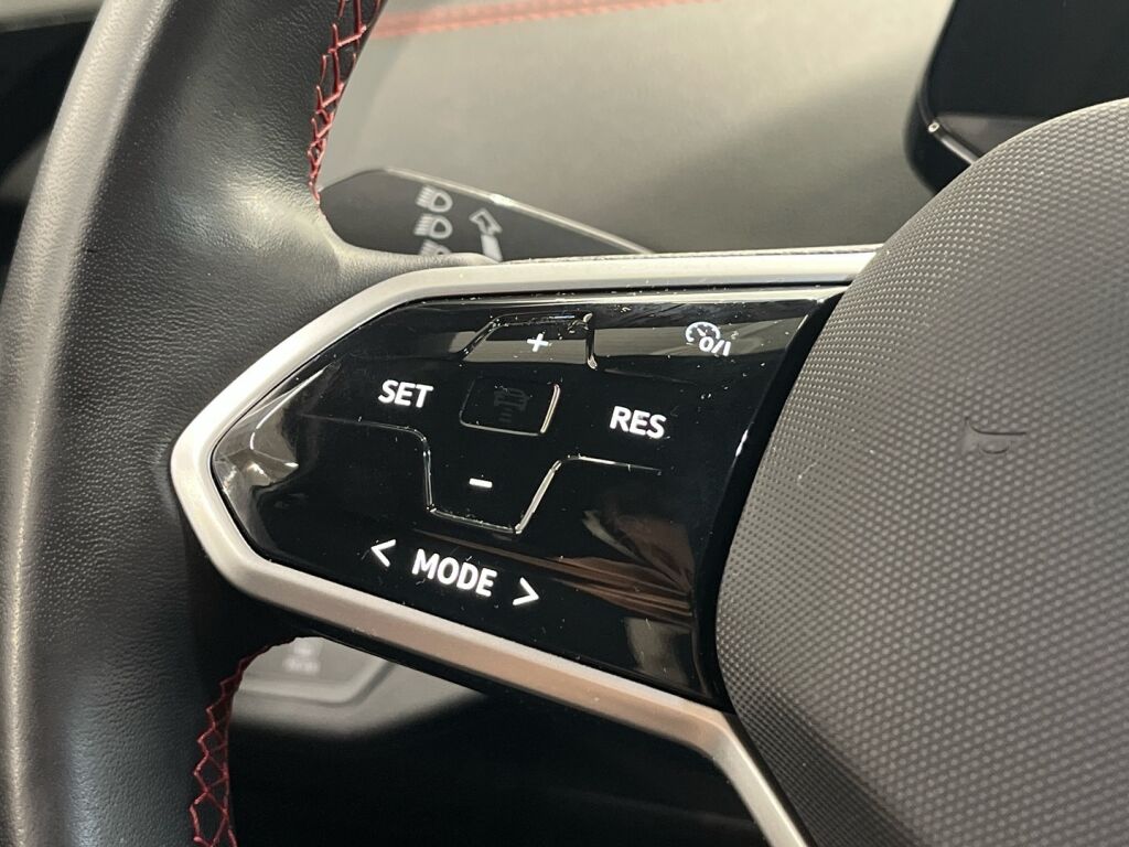 Volkswagen ID.4 2024 Valkoinen