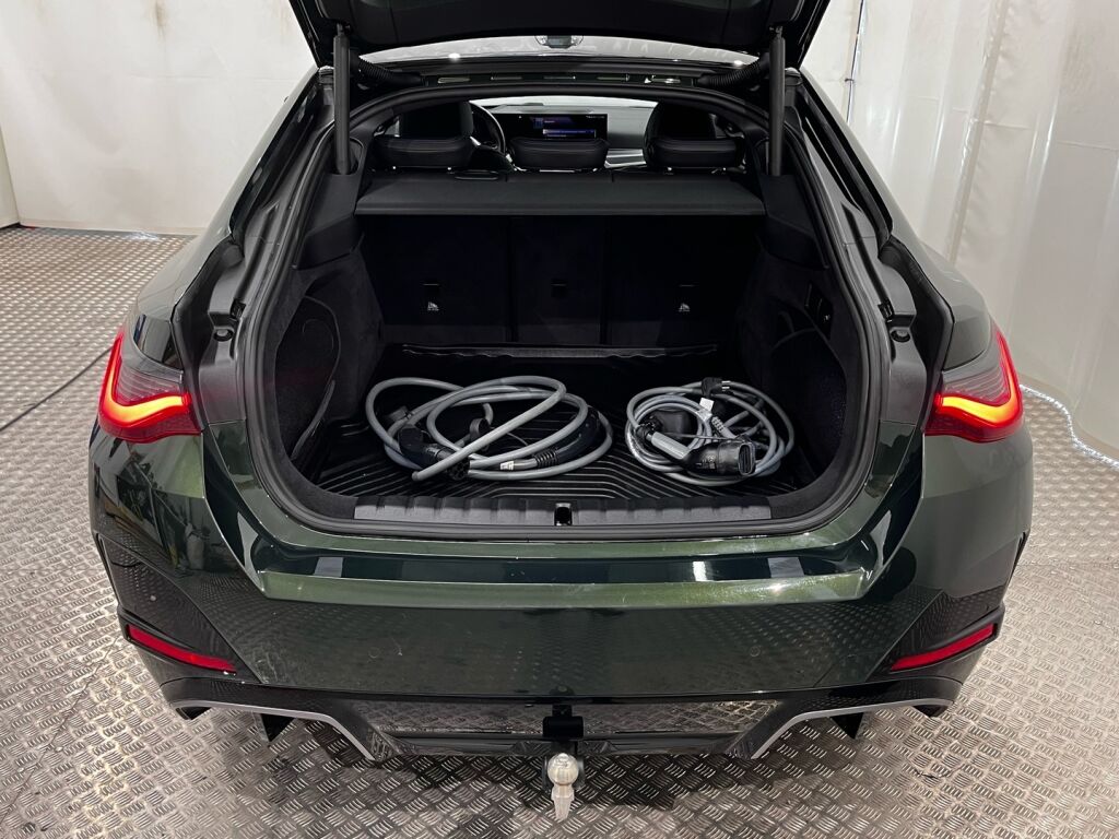 BMW i4 M50 2023 Vihreä