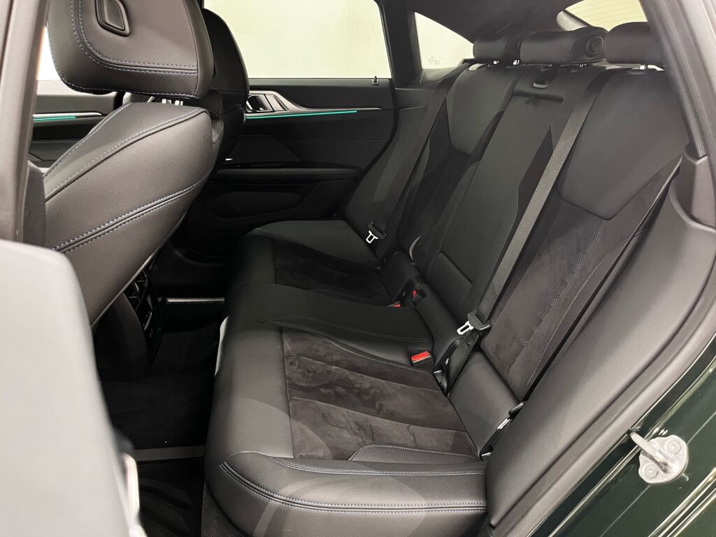 BMW i4 M50 2023 Vihreä