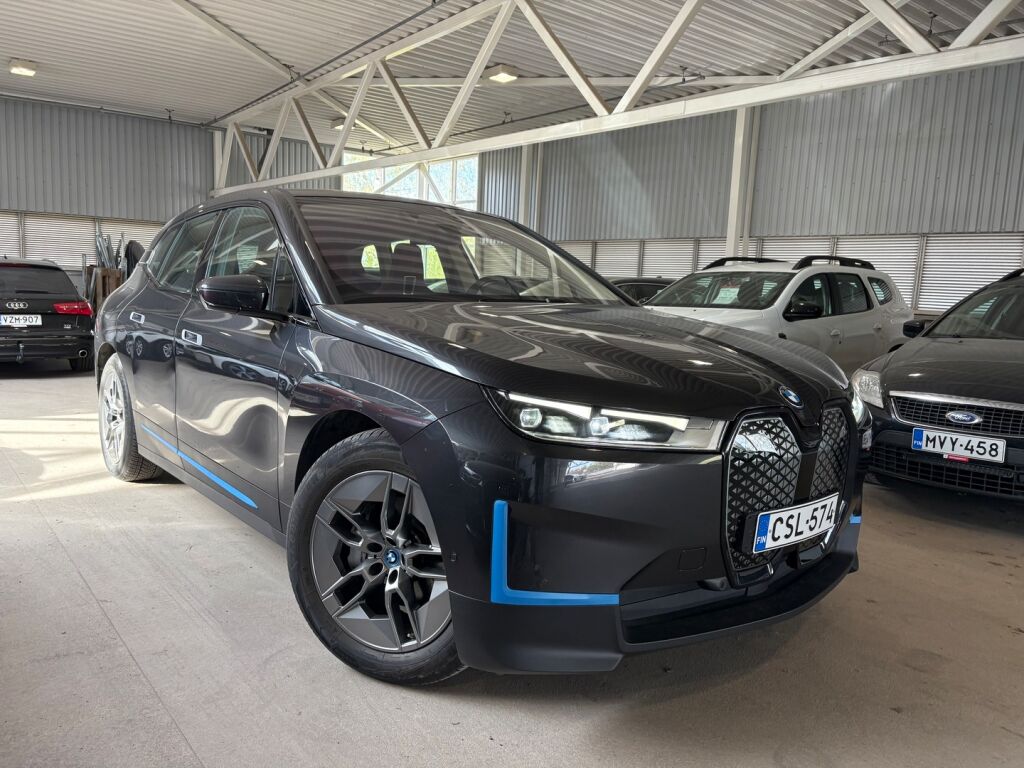 BMW iX 2022 Harmaa