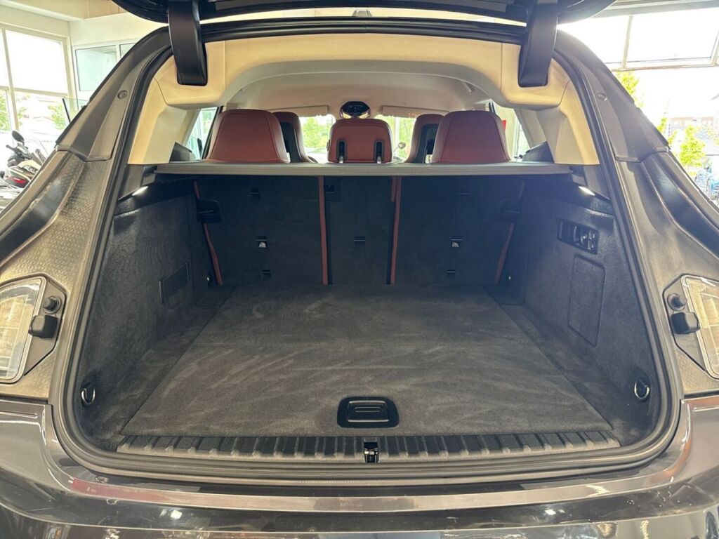 BMW iX 2022 Harmaa