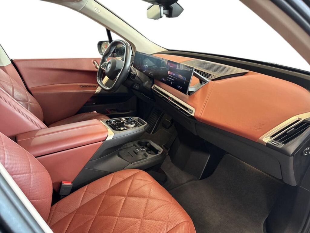 BMW iX 2022 Harmaa