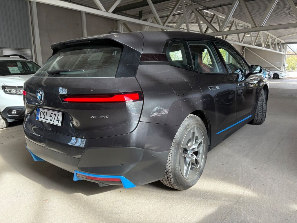 BMW iX 2022 Harmaa