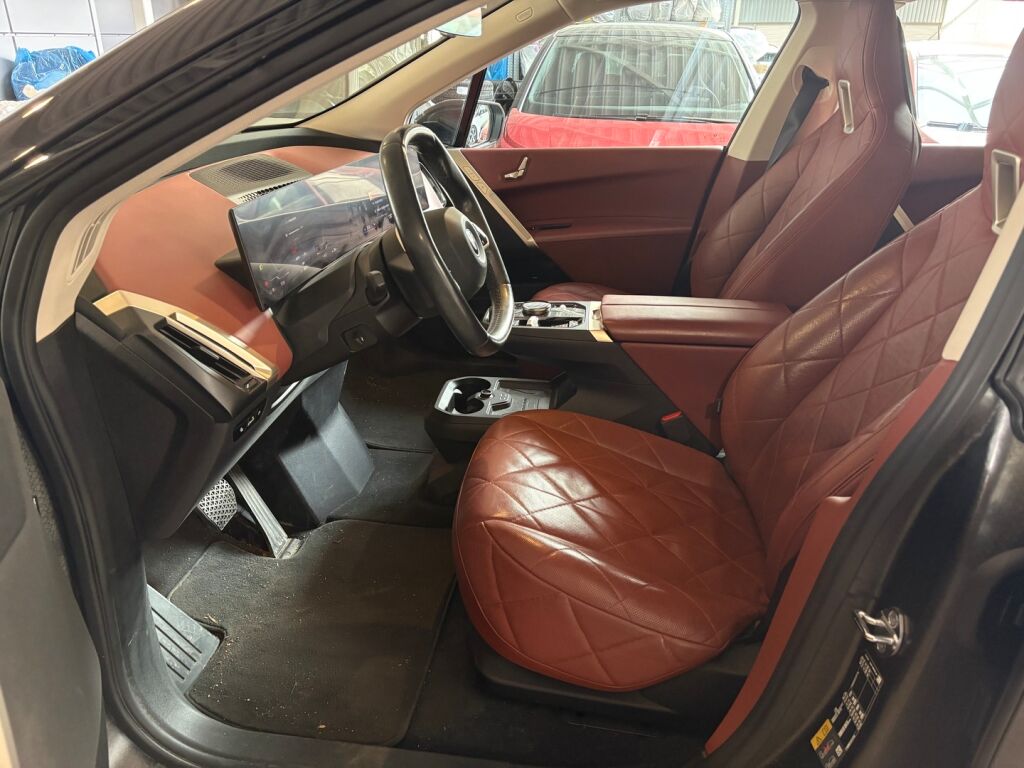 BMW iX 2022 Harmaa