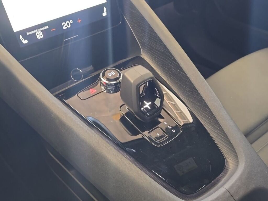 Polestar 2 2021 Harmaa