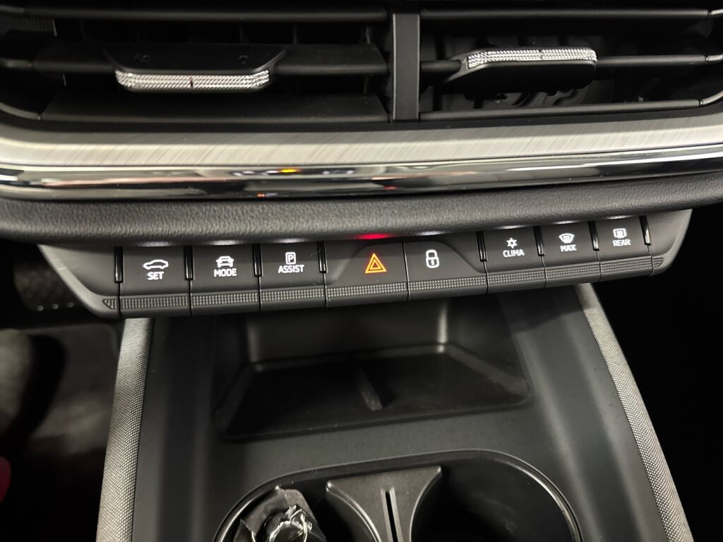 Skoda Enyaq 2021 Punainen