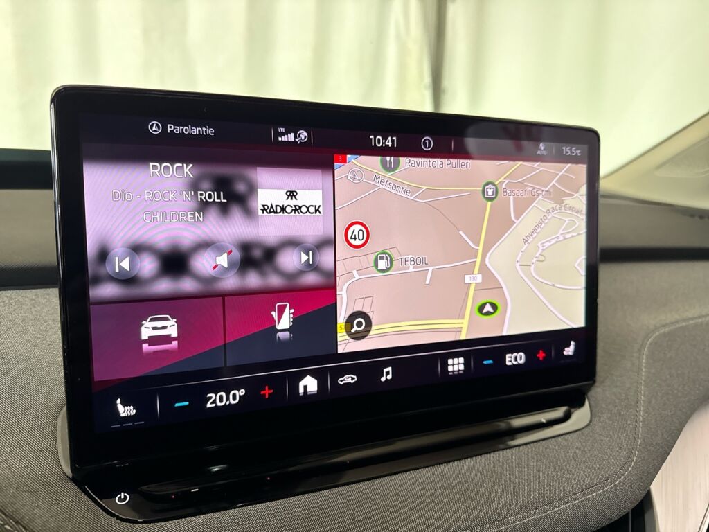 Skoda Enyaq 2021 Punainen