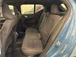 Volvo XC40 2023 met.sininen/musta katto
