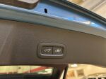 Volvo XC40 2023 met.sininen/musta katto