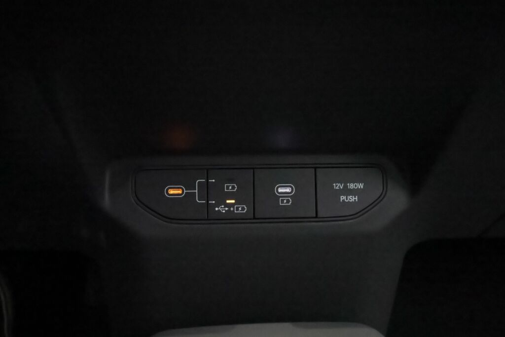 Kia EV3 2025 Valkoinen