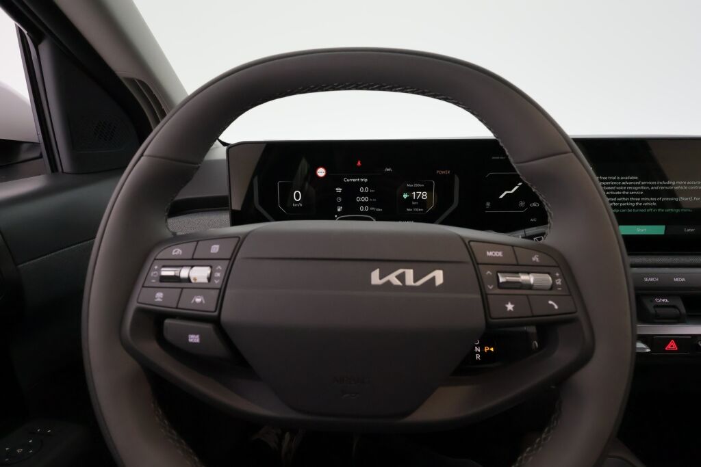 Kia EV3 2025 Valkoinen