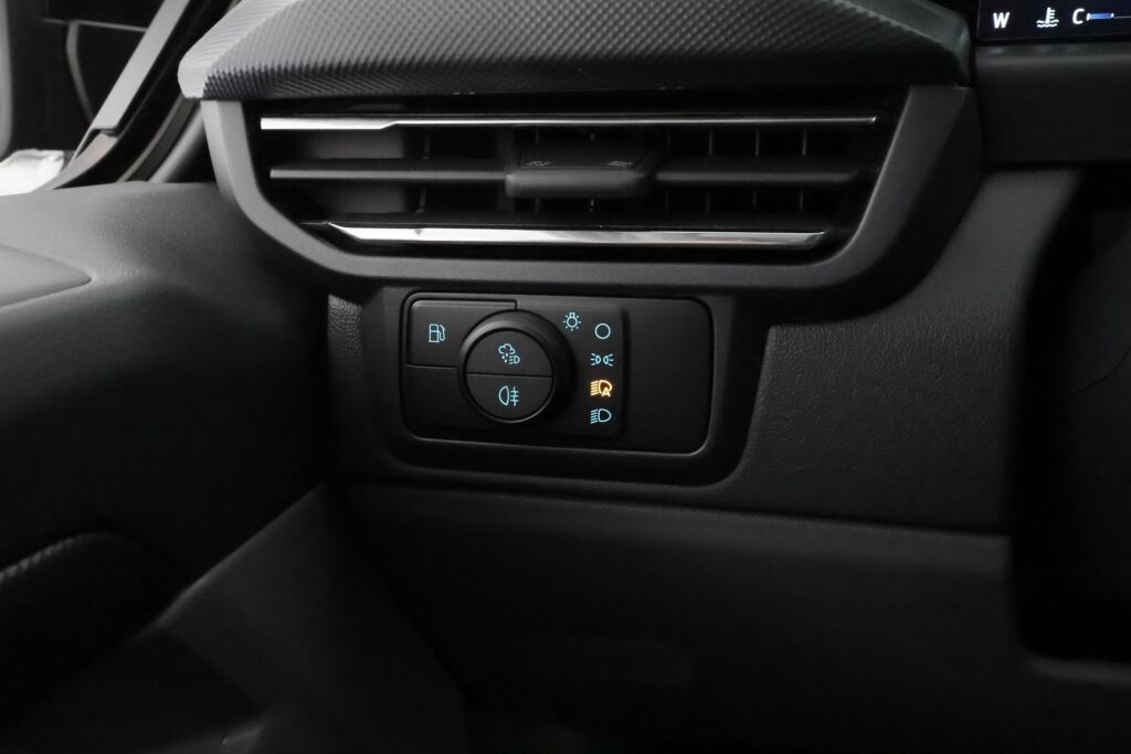 Ford Transit Custom 2025 Musta