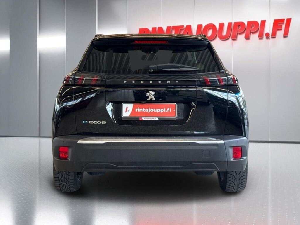 Peugeot e-2008 2022 Musta