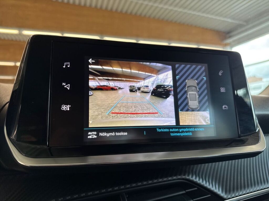 Peugeot e-2008 2022 Musta