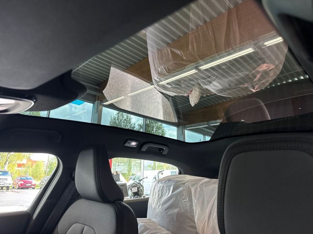 Polestar 2 2022 Harmaa