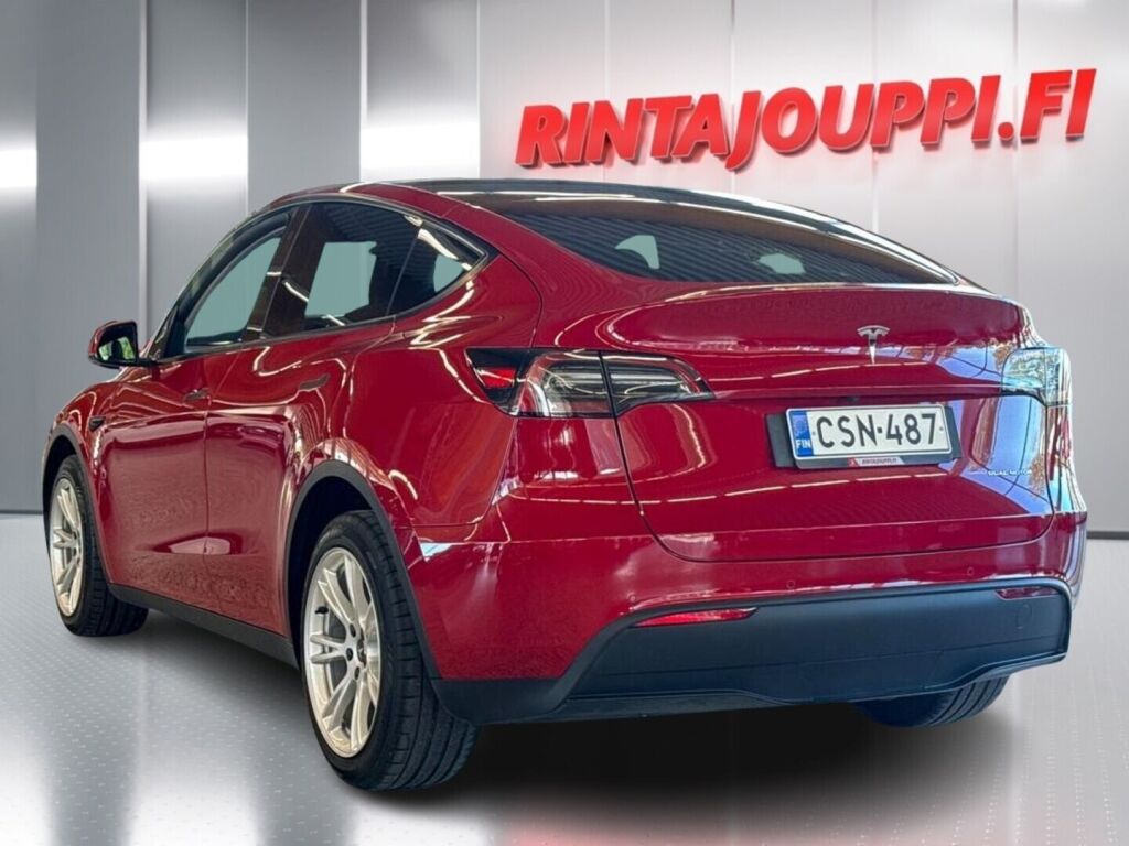 Tesla Model Y 2021 Punainen